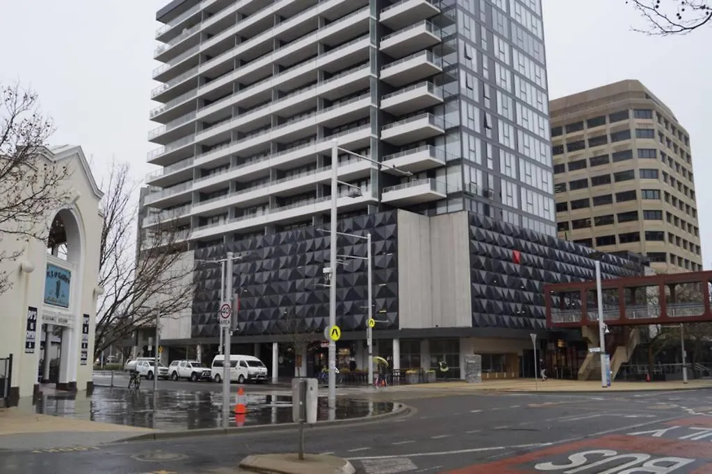 Mayfair In Very Centre Apartment Canberra